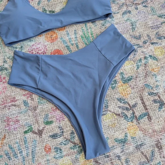 Blue Bikini Set - Picture 4 of 7